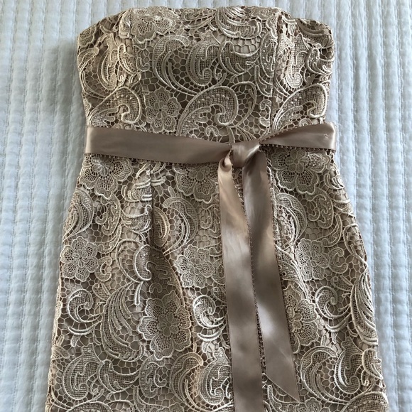 Adrianna Papell Dresses & Skirts - Adrianna Papell strapless cocktail length dress Size 6